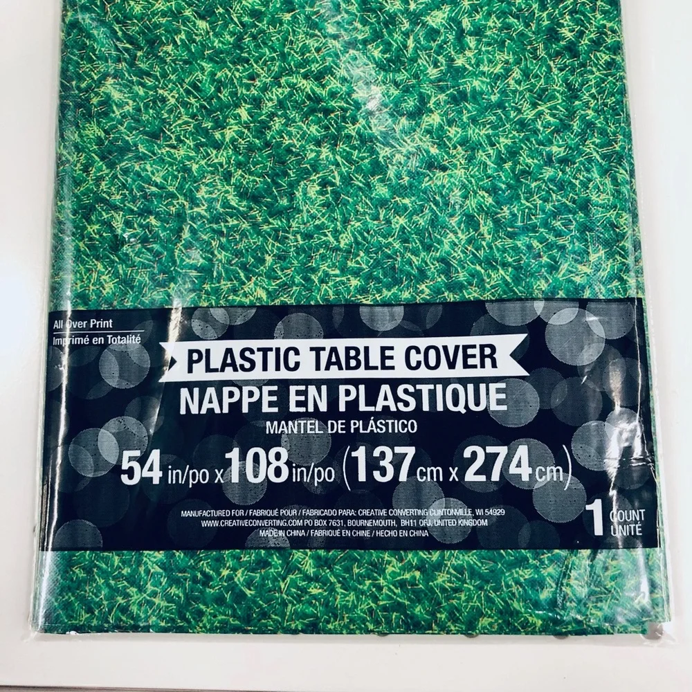 🏈$3🏈 NEW Green Grass Plastic Table Cover 54” x 108”
